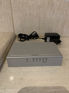 5-port desktop switch Zyxel ES-105A v2 (3 foto / 3)