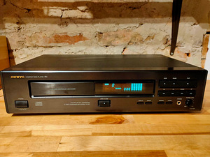 Onkyo DX-701 CD-mängija (1 foto / 4)