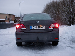 Toyota Corolla 1.6 97 kW (5 foto / 8)