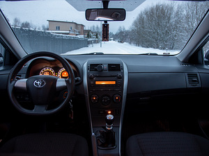 Toyota Corolla 1.6 97 kW (7 foto / 8)