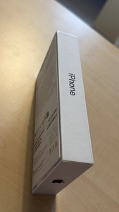 iPhone 16 Pro 128 GB must (1 foto / 10)