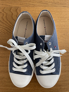 Uus Tommy Hilfiger tossud (2 foto / 4)