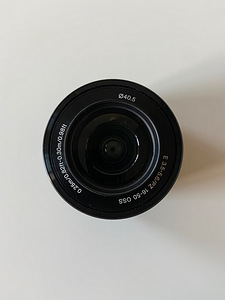 Sony E 16-50 мм f / 3,5-5,6 OSS