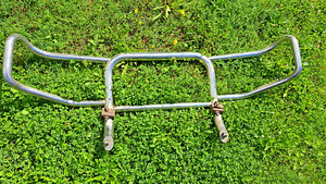 Mitsubishi Pajero Wagon kangaroo / front bumper (2 foto / 2)