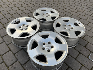 17" 5x112 Audi originaal valuveljed Flat Five (1 foto / 9)
