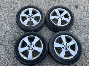 5x112 Skoda, VW 17" оригинальные диски с шипованной резиной (1 фото из 10)