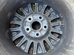 16" Audi originaalvelg üksik (4 foto / 5)