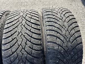 Диски 5x112 для VW, Audi, Škoda с шипованными шинами 205/50/17 (9 фото из 10)
