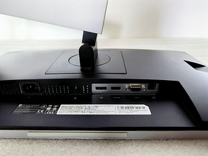 Монитор 23" HP EliteDisplay E233 (4 фото из 5)