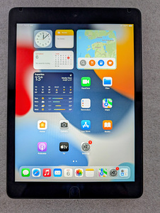 Apple iPad 6-го поколения 2018 9.7" 32GB (1 фото из 4)