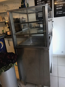 Витрина-холодильник