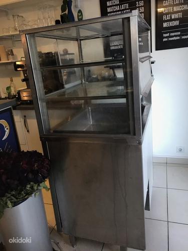 Витрина-холодильник (фото #1)