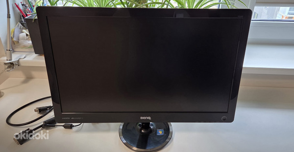 BenQ V2220H monitor — 21,5" Full HD