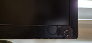 Монитор BenQ V2220H — 21.5" Full HD (4 фото из 9)
