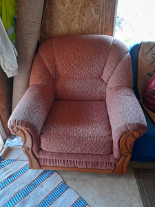 Diivanvoodi ja tugitool (3 foto / 3)