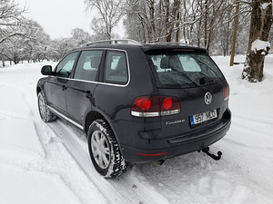 VW Touareg 3.0 165kw (3 foto / 9)