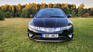 Honda Civic 1.8 Sport (3 foto / 15)