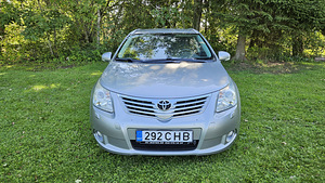 Toyota Avensis 2.0D Linea Sol (2 foto / 14)