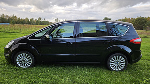 Ford S-MAX Titanium X 2.0D AUTOM. (3 foto / 15)