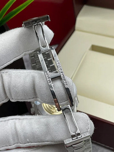Patek Philippe Nautilus ETA 2671 Swiss (5 foto / 10)