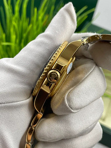 Rolex Submariner ETA 2836-2 SWISS (3 foto / 10)