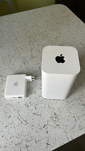 Ruuter Apple Airport A1521 ja A1264 (1 foto / 5)