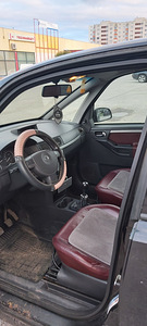 Opel Meriva (6 foto / 9)