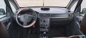 Opel Meriva (8 foto / 9)