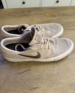 Nike Stefan Janoski tossud (2 foto / 4)