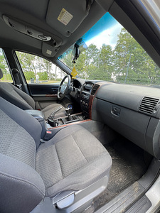 Kia Sorento 2.5 103kW (11 foto / 13)