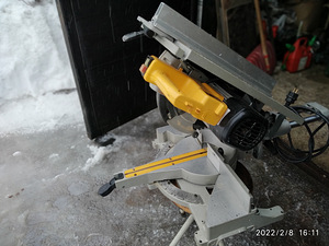 DeWalt многофункциональная пила DV27111/-QS. (9 фото из 10)