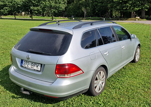 Volkswagen Golf (3 foto / 8)