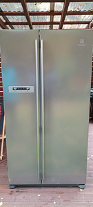 Electrolux side by side холодильник (1 фото из 6)