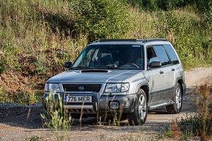Subaru Forester S-Turbo (2 foto / 10)