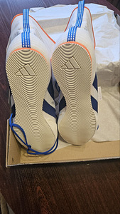 НОВЫЕ боксерки Adidas Box Hog 4 (размер 43 1/3) (4 фото из 4)