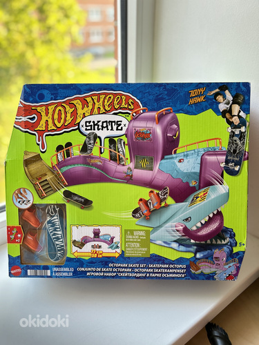 Набор Hot wheels Octopus скейт парк (новый)