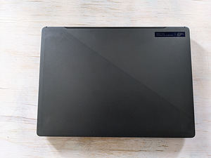 Asus Zephyrus G14 (2022) GA402 (1 foto / 5)