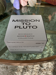 Часы Omega Swatch Moonswatch Pluto (2 фото из 2)