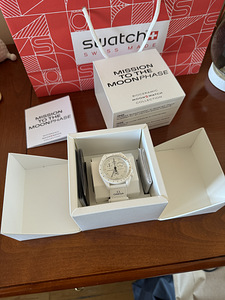 Moonswatch Swatch x Omega Snoopy valge (2 foto / 4)