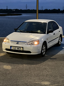 Honda Civic ES4 (1 foto / 8)