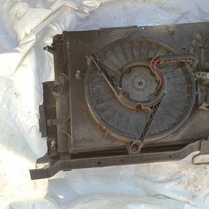 Volkswagen t4 mootori jahutusradiaator (5 foto / 9)