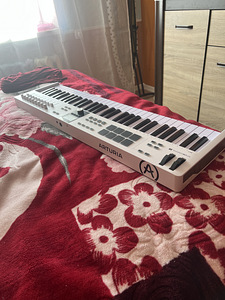 Midi klaviatuur Arturia Keylab 61 (2 foto / 3)
