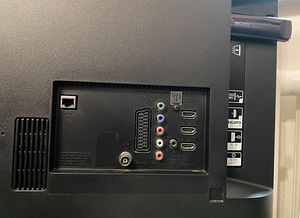 SONY Bravia 40" (2 foto / 3)
