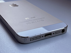 iPhone 5s 16GB Gold (1 foto / 5)