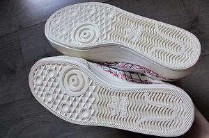 Adidas светлые кроссовки, 38, новые! (8 фото из 10)
