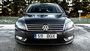 Volkswagen Passat (2 foto / 11)