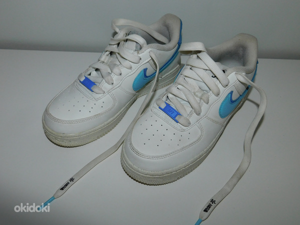 Кроссовки Nike air 35.5 мало ношеные (фото #1)