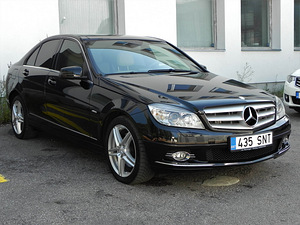 Mercedes-Benz C320 4matic, 165kw (4 foto / 15)