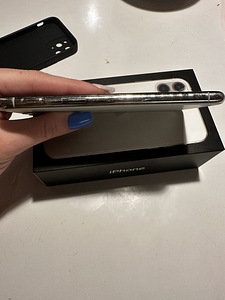 iPhone 11pro 64GB battery 71% (6 foto / 10)