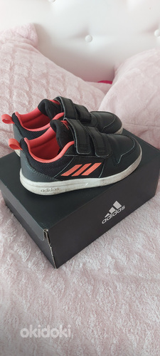 Кроссовки Adidas 24 размера
